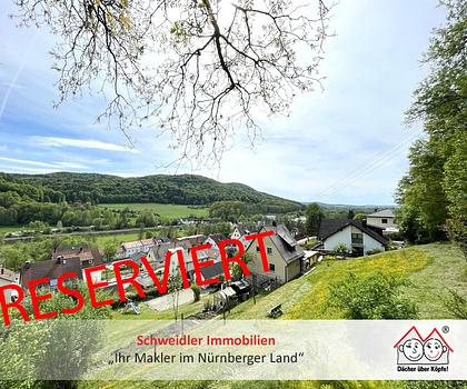 Fernblick wie auf einer Postkarte: Kleines Einfamilienhaus mit wunderschönem Garten in Pommelsbrunn