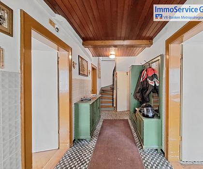 Sanierungsbedürftiges Einfamilienhaus mit Scheune und großem Garten in ruhiger Lage