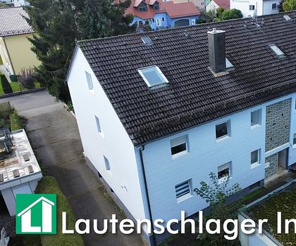 Älteres Mehrfamilienhaus mit Garagen in ruhiger und naturnaher Lage von Neumarkt, Stadtteil Pölling