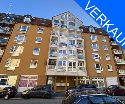 Preiswerte 2-Zi-ETW mit Balkon, TG-Stellplatz und EBK unweit vom Amtsgericht