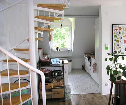4-Zimmer-Maisonette-Wohnung mit Loggia und Tiefgaragen-Stellplatz