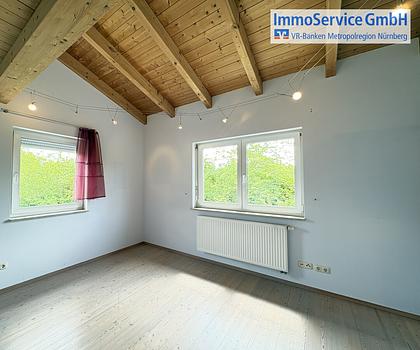 | FAMILIENGEEIGNET | vollunterkellertes REH mit 4-Zimmer auf ca. 119m² inkl. Garten und Garage