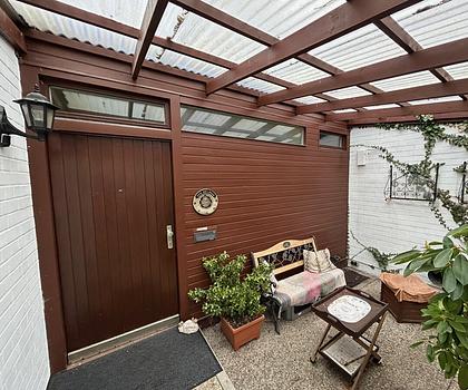 Reihenmittelhaus im Bungalow Stil mit großem Garten in Coburg
