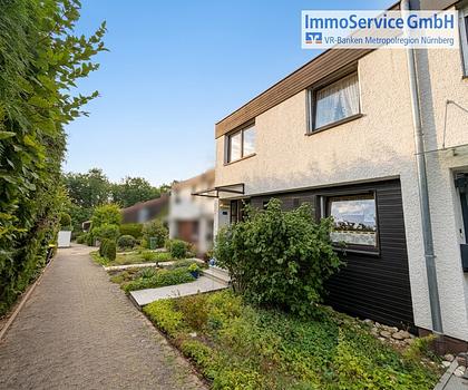 Gepflegtes Reihenmittelhaus mit Garten und Garage in ruhiger Wohnlage