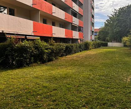 TOP RENOVIERTE 4-ZIMMER-EIGENTUMSWOHNUNG MIT TERRASSE IN SCHÖNER LAGE IN ERLANGEN-BRUCK