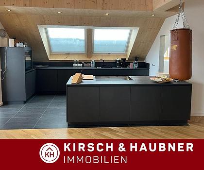Ambiente Wohnen: Hochwertige 4- Zimmer- Wohnung mit Studio und Galerie!
Berg - Oberwall