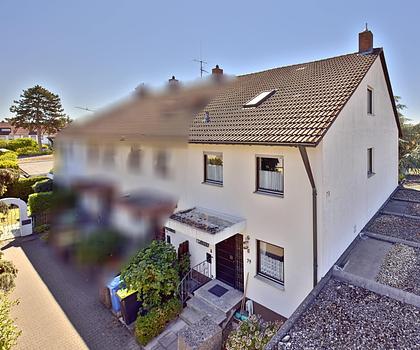 Gepflegtes Reiheneckhaus mit Garage in Nürnberg-Leyh