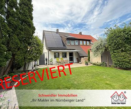 WOW!!! Umfangreich modernisierte Doppelhaushälfte mit schönem Garten & Garage in Nbg.-Großgründlach