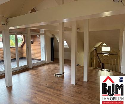 *Ideal für 2 Personen - N-Laufamholz - aussergewöhnlich - 4 Zimmer - Maisonette - Dachloggia*