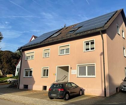 Gepflegtes Mehrfamilienhaus in Vorra-OT Alfalter