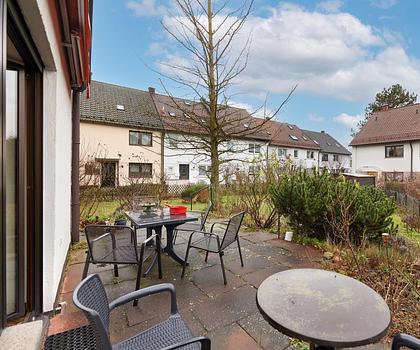 Reiheneckhaus in begehrter Lage mit schöner West-Terrasse und großem Garten in Röthenbach bei Schweinau