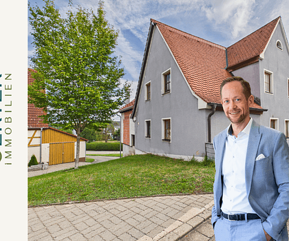 Viel Raum für eigene Ideen – Wohnhaus mit Neubau-Anbau in Heideck
