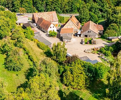 HEGERICH: Handwerksgeschichte trifft Zukunft – ehemaliger Handwerksbetrieb mit riesigem Außengelände