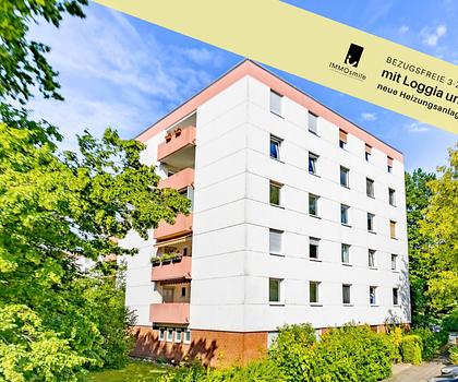 Im Grünen gelegene 3-Zimmer-Wohnung mit großer Loggia und Aufzug in Langwasser