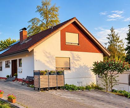 Provisionsfrei - Zwei Wohneinheiten, ein Zuhause voller Möglichkeiten