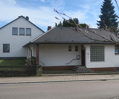 Praxis- oder Büroräume in Heilsbronn zu vermieten!