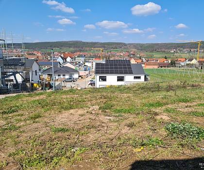 Hanggrundstück für EFH oder DH