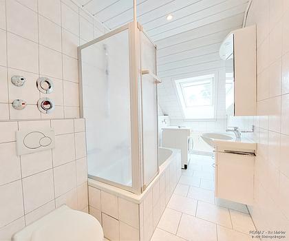 Sofort frei / 3,5 Zimmer-Dachgeschoss-Wohnung in ruhiger Lage am Waldrand