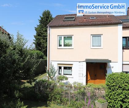 Reiheneckhaus mit Garage in bester Wohnlage von Lauf!