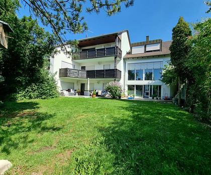 Individuelle Maisonette- Wohnung mit Balkon, Wintergarten, Terrasse und Gartennutzung ...