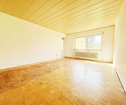 4-Zimmer-Wohnung mit Balkon und Tiefgaragenstellplatz in ruhiger Lage