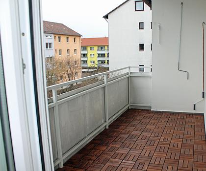 Rügländer Viertel | Helle 3-Zi.-Wohnung mit Balkon und Garage