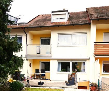6-Zi.-Haus - Heizung + Bad + WC + Fenster erneuert + großzügiges Grundstück in ruhiger Lage - kurzfristig FREI