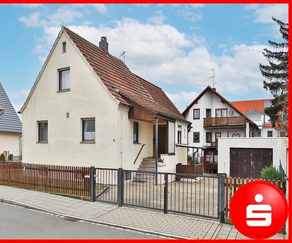 Einfamilienhaus mit Garage und Gartenhaus in Nürnberg-Altenfurt