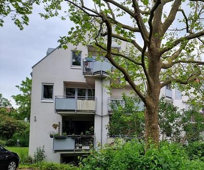 Schöner Wohnen am Wiesengrund ...
3-Zimmer-Wohnung mit Balkon und TG- Stellplatz ...