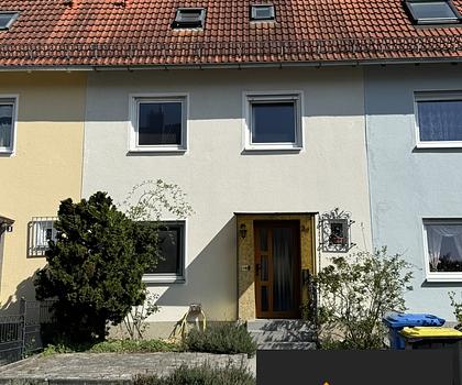 GROSSES REIHENMITTELHAUS IN EIBACH MÖCHTE GEKAUFT WERDEN