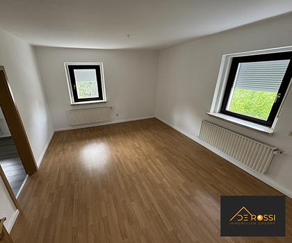 GROSSE WOHNUNG IN EIBACH
