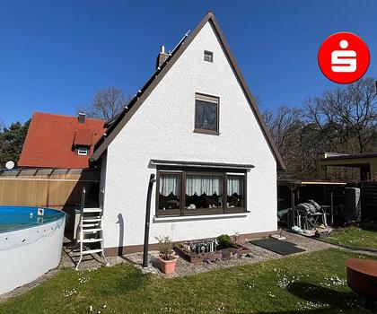 Frei werdendes Einfamilienhaus mit Garage in Stein