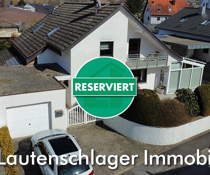 Gepflegtes Einfamilienhaus mit Garage und einem richtig schönen Garten!