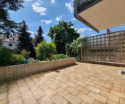 Gepflegtes Reihenhaus mit großem Garten ...