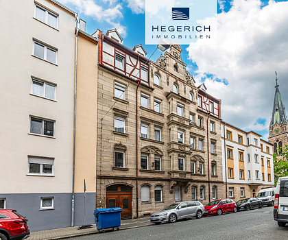 HEGERICH: Charmevoll Wohnen in der Fürther Südstadt - Großzügige Maisonettewohnung mit Dachloggia