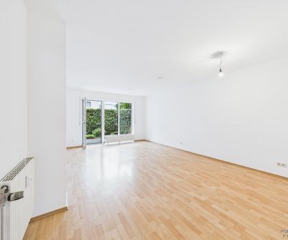 Angenehm und ruhig Wohnen im Erdgeschoss mit Terrasse und Grün davor