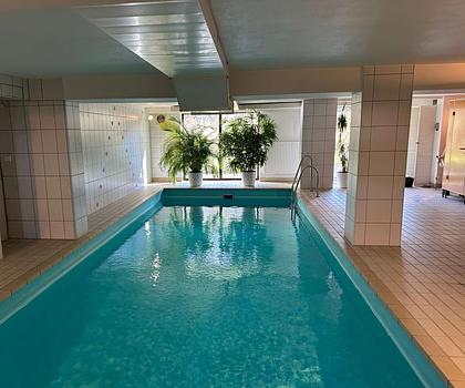 Helle 4-Zimmer-Wohnung mit zwei Balkonen, Wellnessbereich und viel Platz in ruhiger Lage