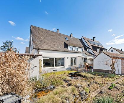 Reserviert: Teilsaniertes Einfamilienhaus mit moderner Ausstattung!