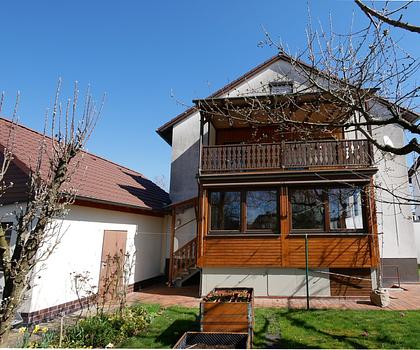 Großzügiges Zweifamilienhaus mit vielen Optionen in Ortsrandlage von Scheßlitz