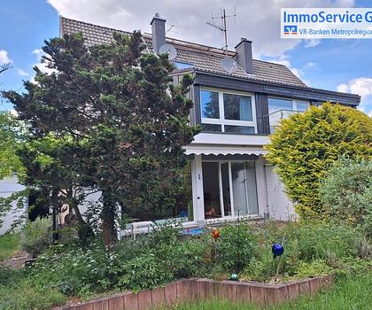 Ruhig gelegene Doppelhaushälfte mit Südterrasse und Garten.