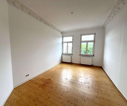 HEGERICH: Charmante 3-Zimmer-Altbauwohnung in zentraler Lage