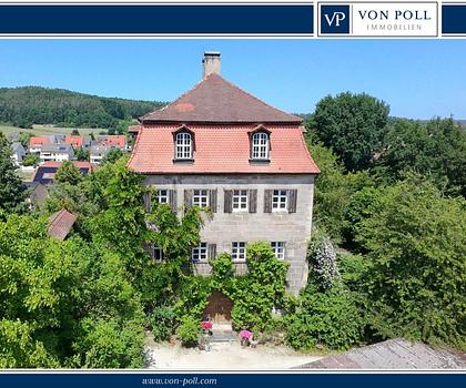 Historisches Jagdschlösschen aus dem 16. Jhdt. auf herrlichem Grundstück