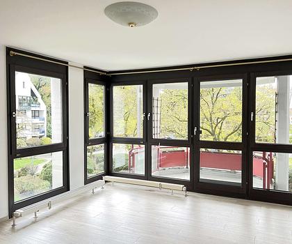 HEGERICH: Großzügige 3-Zimmer Wohnung mit zwei Balkonen in begehrter Lage Nürnbergs!