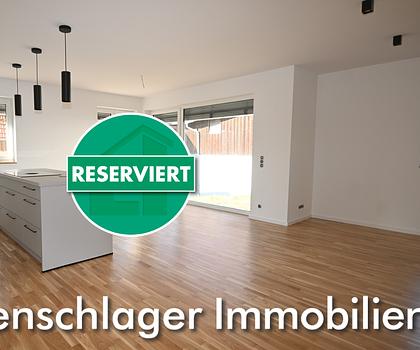 Baujahr 2025! Neubau-Doppelhaushälfte mit Doppelcarport in
Deining-Siegenhofen