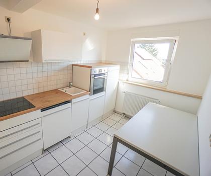 Schicke 3-Zimmer-Wohnung, ca. 77 m² | Südbalkon mit tollem Ausblick | Tageslichtbad | Küche inkl.