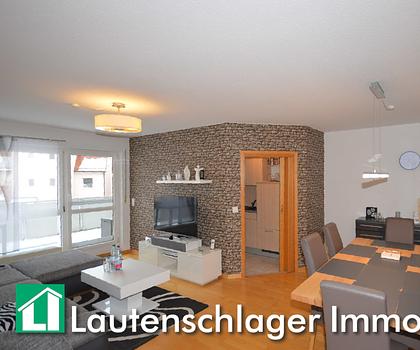 Sehr gute zentrale Lage! Attraktive 3,5-Zimmer-Wohnung mit großem Balkon in Neumarkt i.d.OPf.