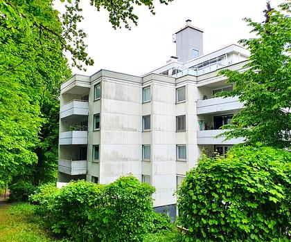 Gepflegte Eigentumswohnung mit Balkon und Tiefgaragenstellplatz in Coburg - Pilgramsroth