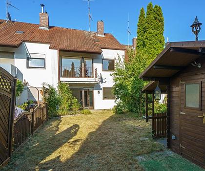 Reihenhaus mit Ausbaureserve und Stellplatz in Top-Lage