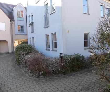 Zentrale ebenerdige 2 Zimmer in Heilsbronn! Sofort beziehbar!