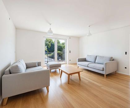 HEGERICH: Erstbezug - Lichtdurchflutete Neubauwohnung mit Aufzug und Balkon